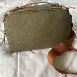 Universal Thread Crossbody Bag